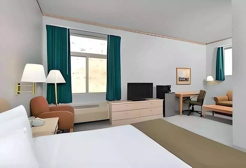 ダブルベッドスタンダードルーム, Econo Lodge Inn & Suites