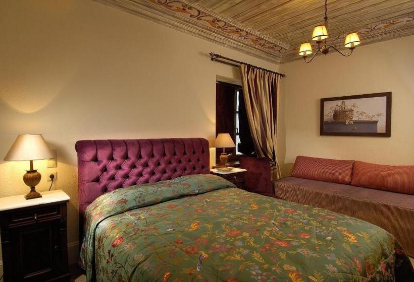 اتاق استاندارد سه نفره, Emotions Country Resort