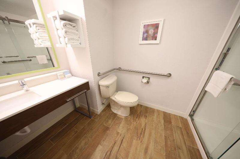 身障者適用キングサイズベッドルーム, Hyatt Place Houston/the Woodlands