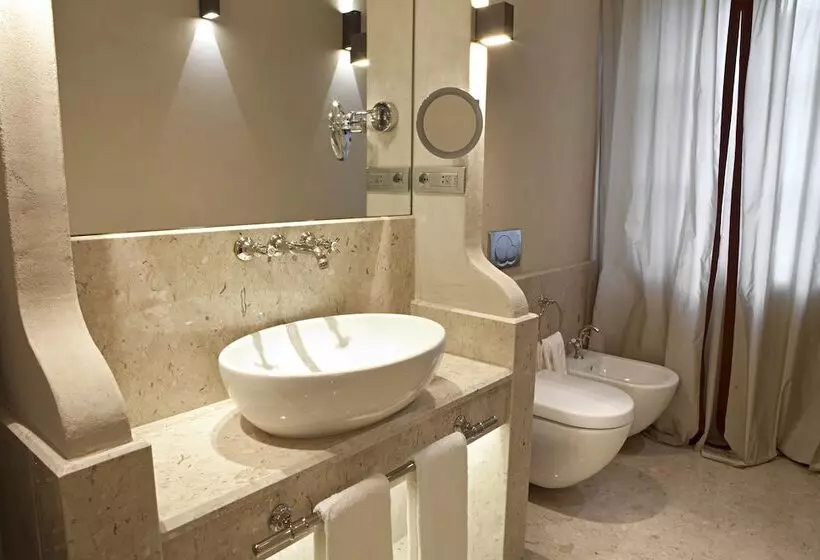 デラックスルーム, Palazzo Righini