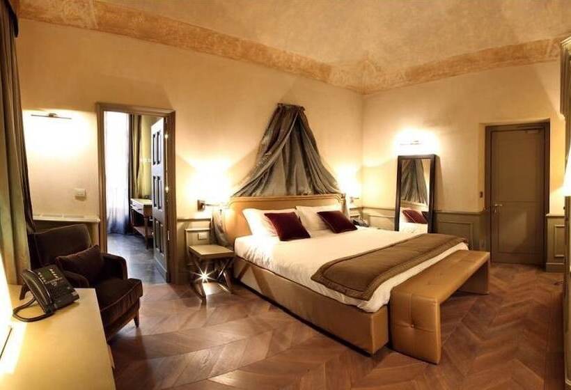 Полулюкс, Palazzo Righini