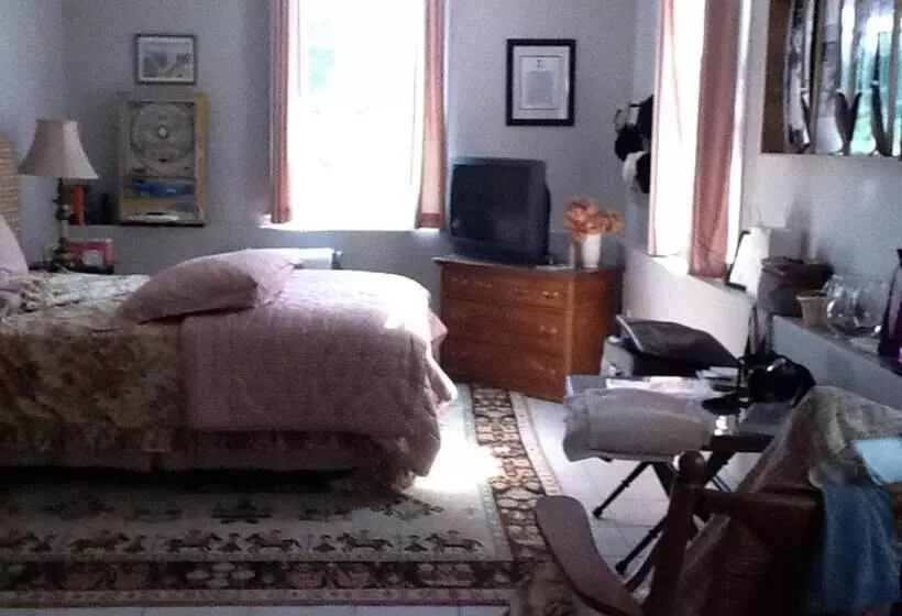 デラックスルーム, Josephine S Bed & Breakfast