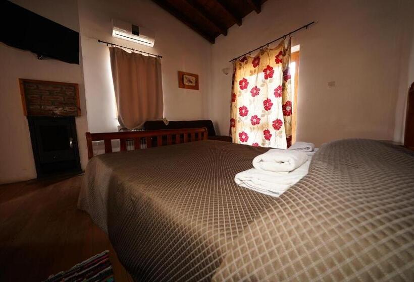 غرفة قياسية مزوَّدة بجاكوزي, Linos Inn