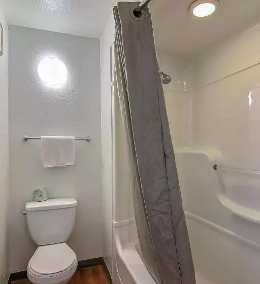 デラックスの４人部屋, Motel 6 Buellton, Ca   Solvang Area