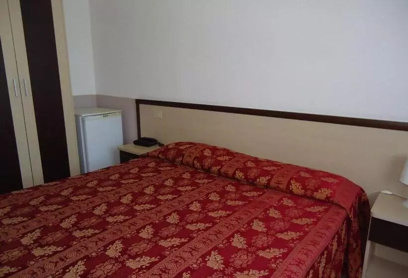 اتاق استاندارد, Motel Boston