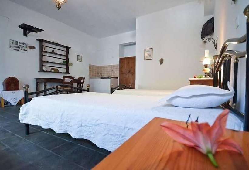 Studio Standard, Naxos Filoxenia