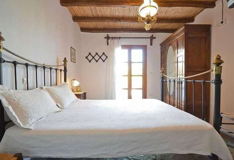 Семейные Апартаменты, Naxos Filoxenia