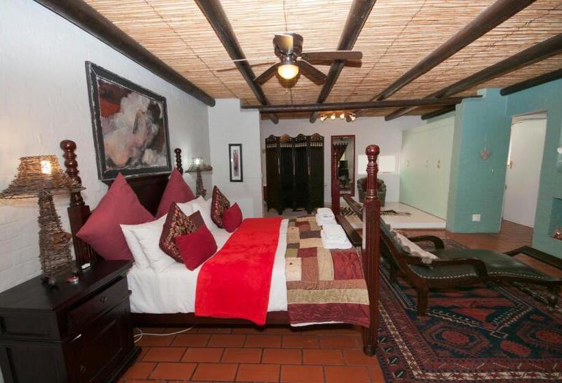 套房配有游泳池, Bamboo, The Guesthouse