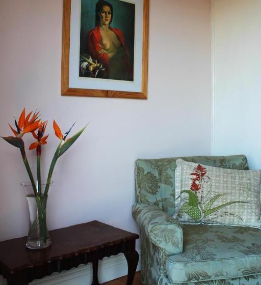 סוויטה, Bluebottle Guest House