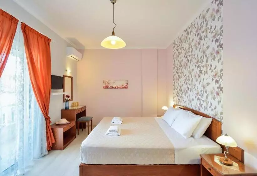 استودیوی استاندارد, Poseidon Apartments