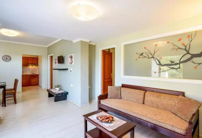 آپارتمان 2 خوابه, Poseidon Apartments
