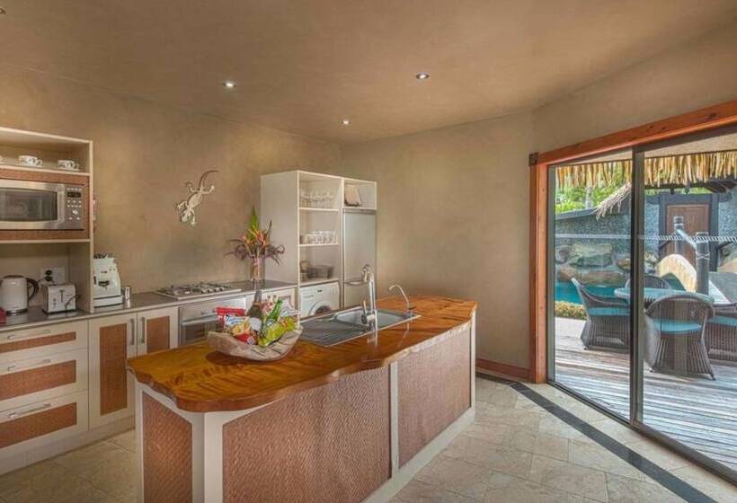 ویلا دلوکس 2 خوابه, Rumours Luxury Villas & Spa