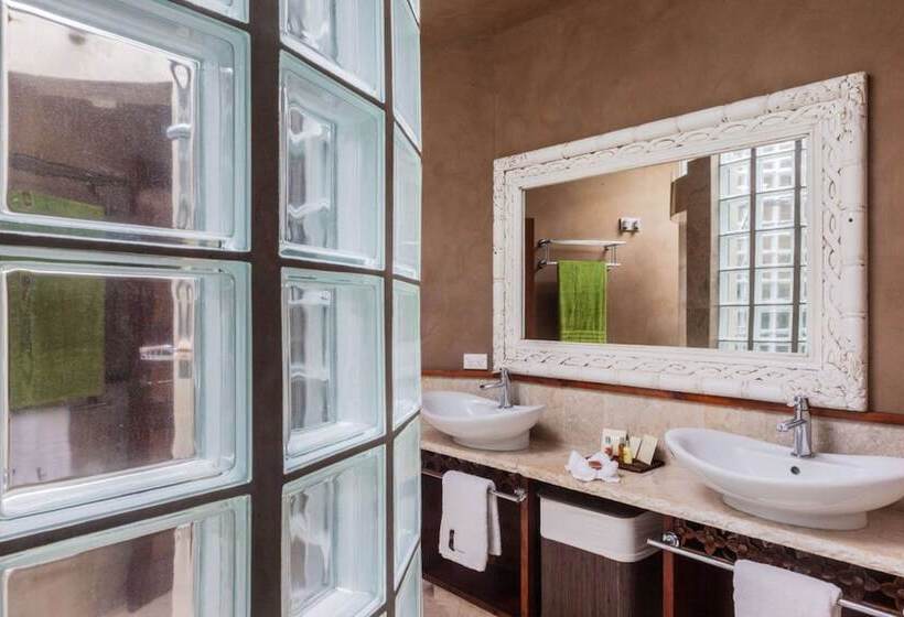 ویلا دلوکس 2 خوابه, Rumours Luxury Villas & Spa