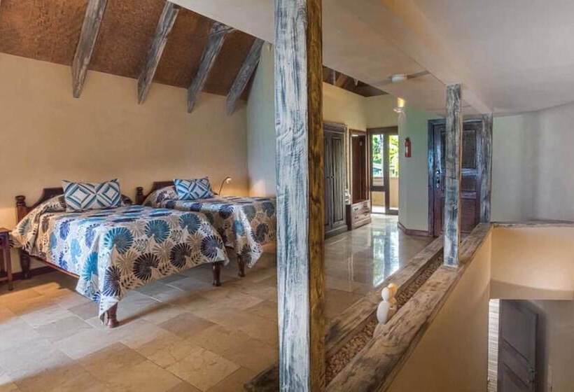 ویلا دلوکس 2 خوابه, Rumours Luxury Villas & Spa