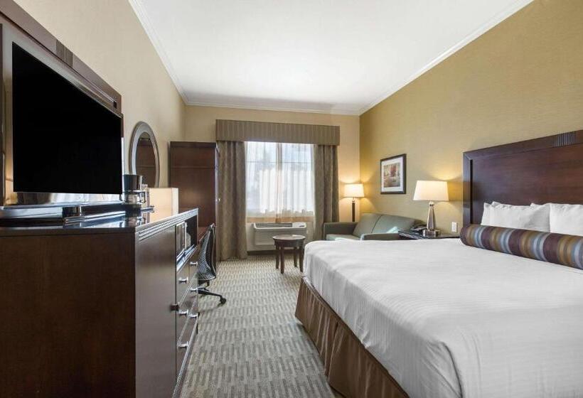 キングサイズベッドのスタンダードルーム, The Oaks Hotel & Suites