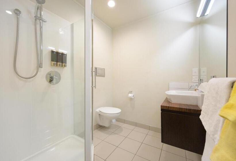 스탠다드 스튜디오, U Residence