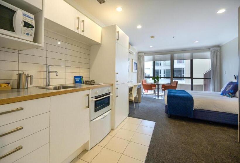 스탠다드 스튜디오, U Residence