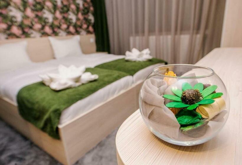 Номер Deluxe, пиргуля
