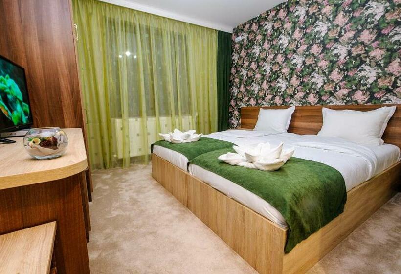 Номер Deluxe, пиргуля