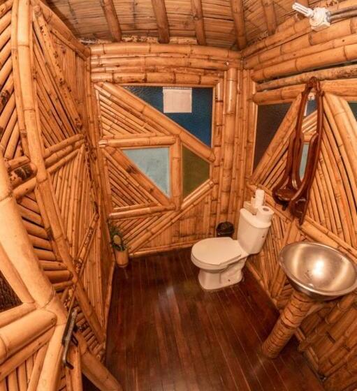 小室, Ecohotel Tierra De Agua