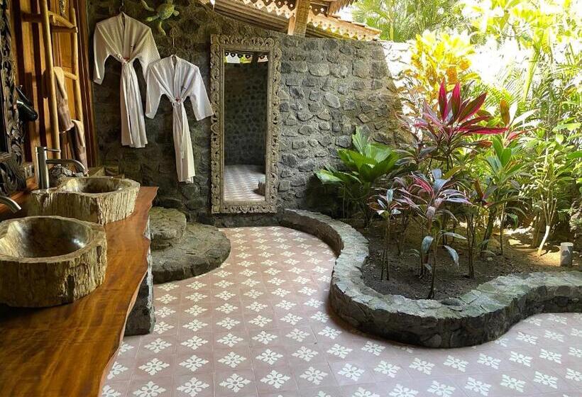 Бунгало Стандарт, Louka Beach Bali