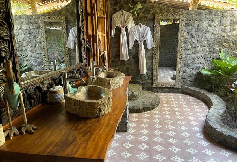 בקתה סטנדרטית, Louka Beach Bali