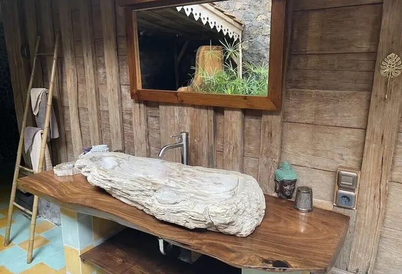Standard-bungalow, Louka Beach Bali