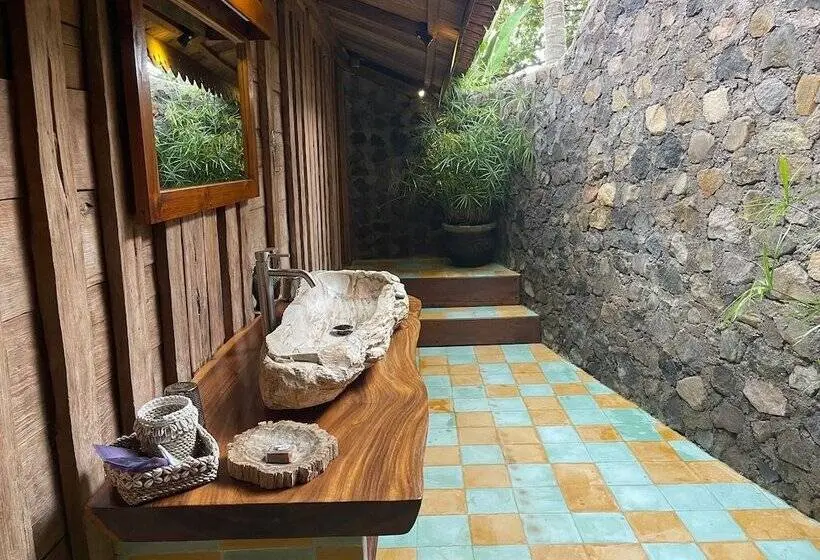 Standard-bungalow, Louka Beach Bali