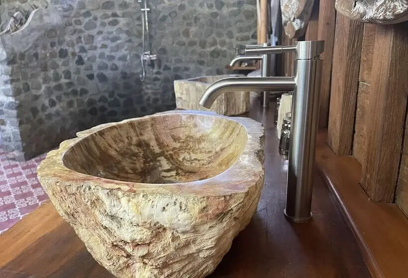 Deluxe-bungalow, Louka Beach Bali