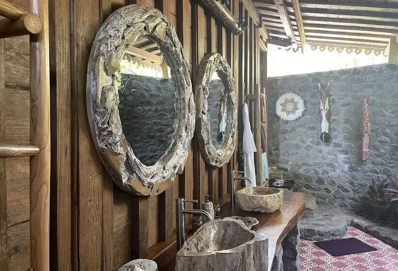 Deluxe-bungalow, Louka Beach Bali