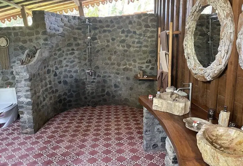 Deluxe-bungalow, Louka Beach Bali