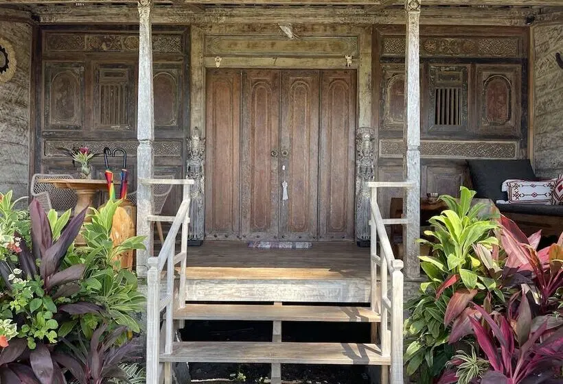 Deluxe-bungalow, Louka Beach Bali