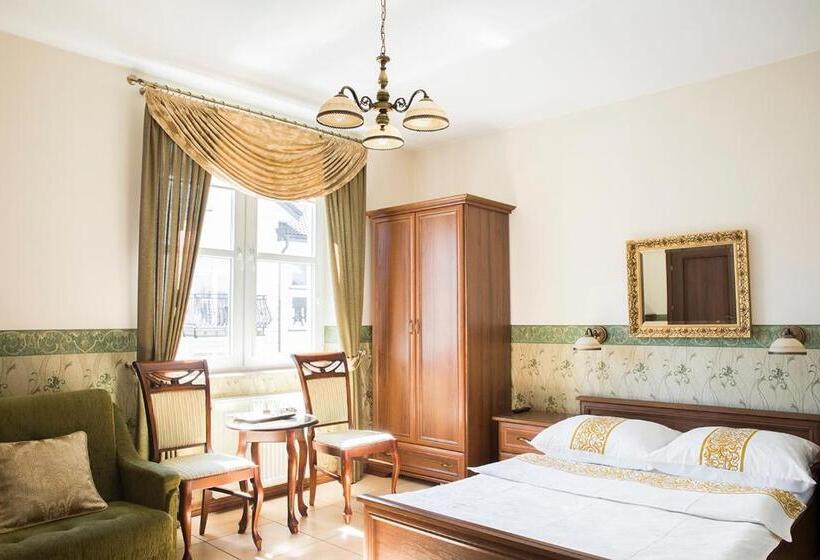 اتاق استاندارد سه نفره, Residenz Selena