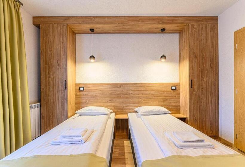 Standard swim-up room, Pensiunea Apuseni Wild