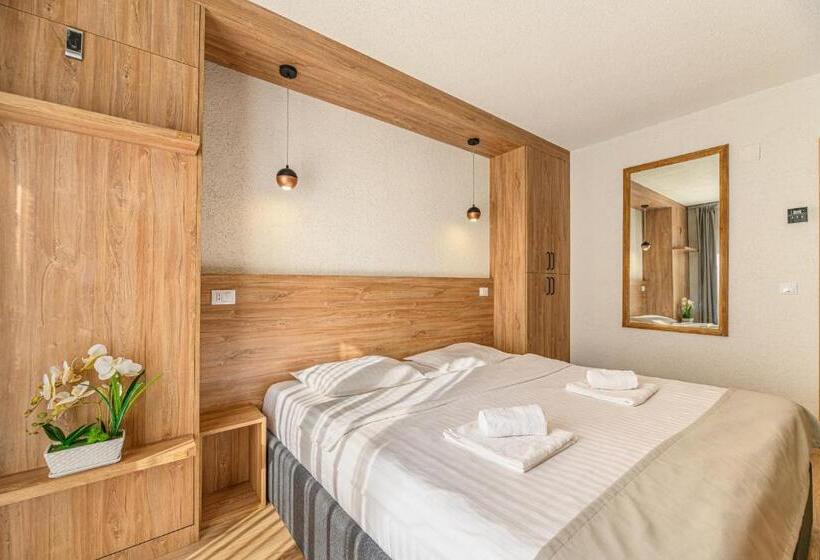 סוויטת סניור, Pensiunea Apuseni Wild