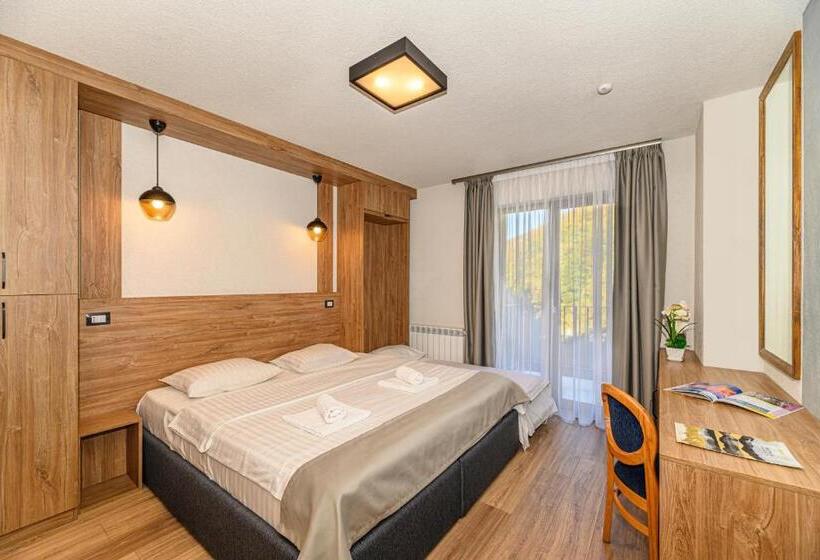 חדר משפחתי, Pensiunea Apuseni Wild