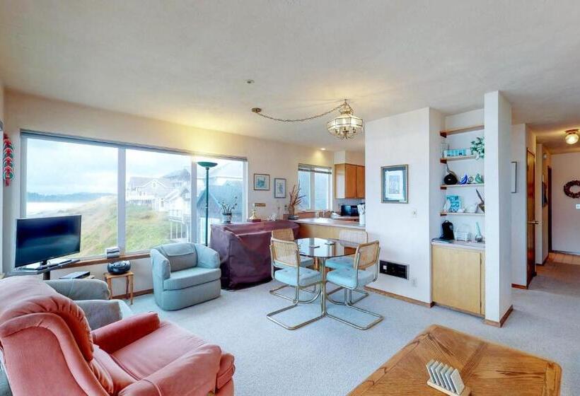 شقة غرفة واحدة, Nye Beach Lighthouse Vista