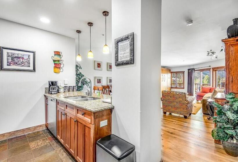 Апартаменты 2 Спальни, Red Hawk 2276