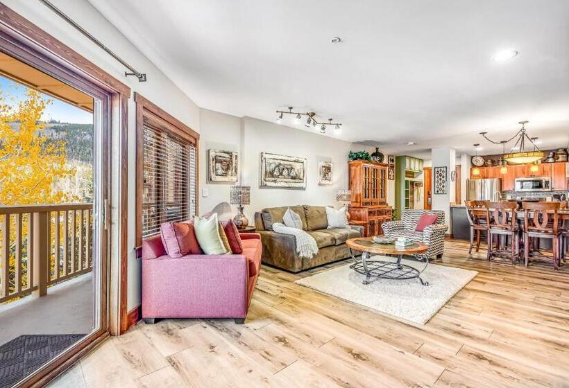 Апартаменты 2 Спальни, Red Hawk 2276