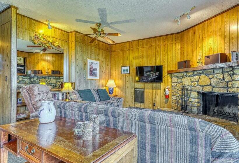 2ベッドルームアパートメント, Skyleaf Villa 702