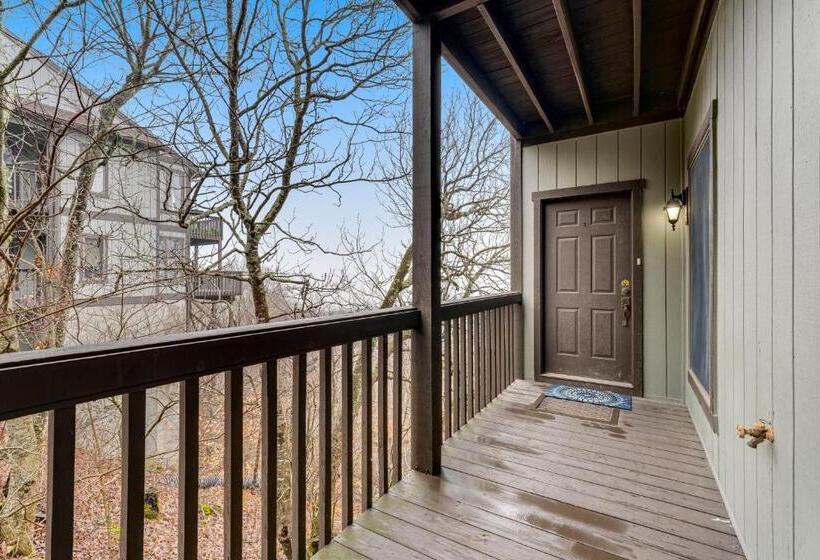 2ベッドルームアパートメント, Skyleaf Villa 702