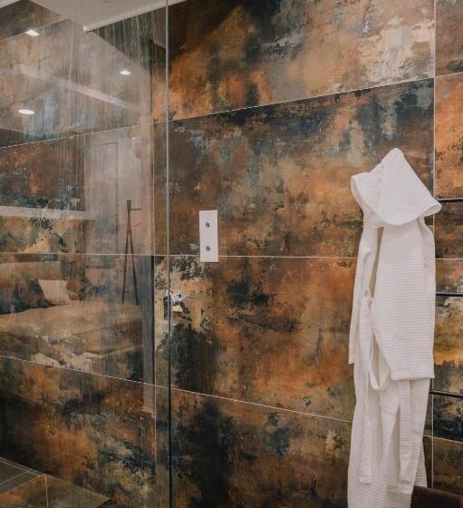 اتاق سوپریور با تخت بزرگ, B&bio Spa