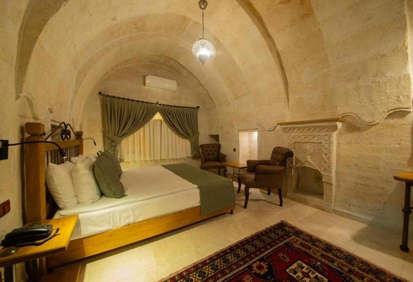 جناح سرير كينج, Ares Cave Suites