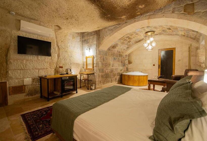 Люкс с гидромассажем, Ares Cave Suites