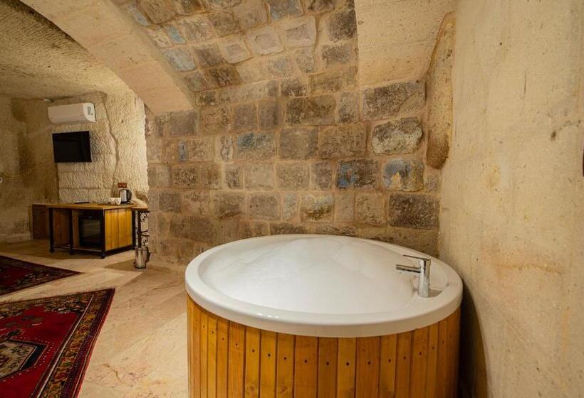 Люкс с гидромассажем, Ares Cave Suites