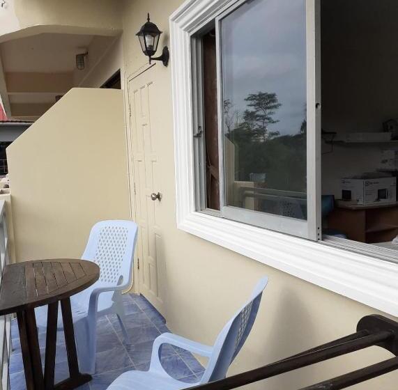 스탠다드 트리플 룸, Nb House