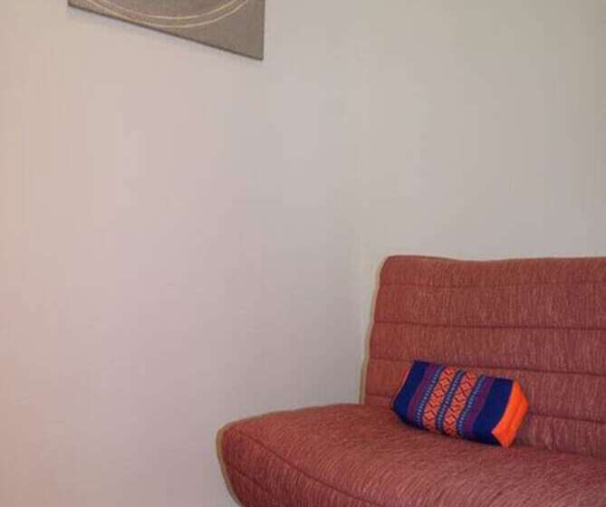 스탠다드 트리플 룸, Nb House