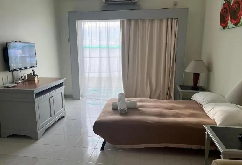 オーシャンビュースーペリアースイート, Paradise By The Sea In Penang By Veron At Rainbow Paradise