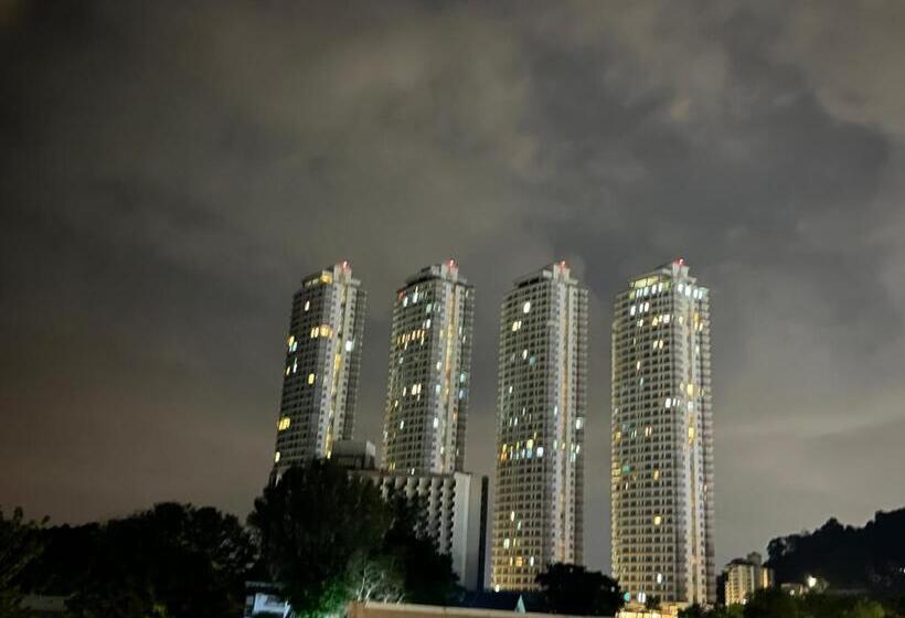 חדר דלוקס עם מיטת קינג, Paradise By The Sea In Penang By Veron At Rainbow Paradise