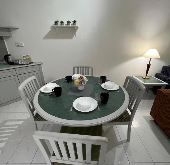 חדר דלוקס עם מיטת קינג, Paradise By The Sea In Penang By Veron At Rainbow Paradise